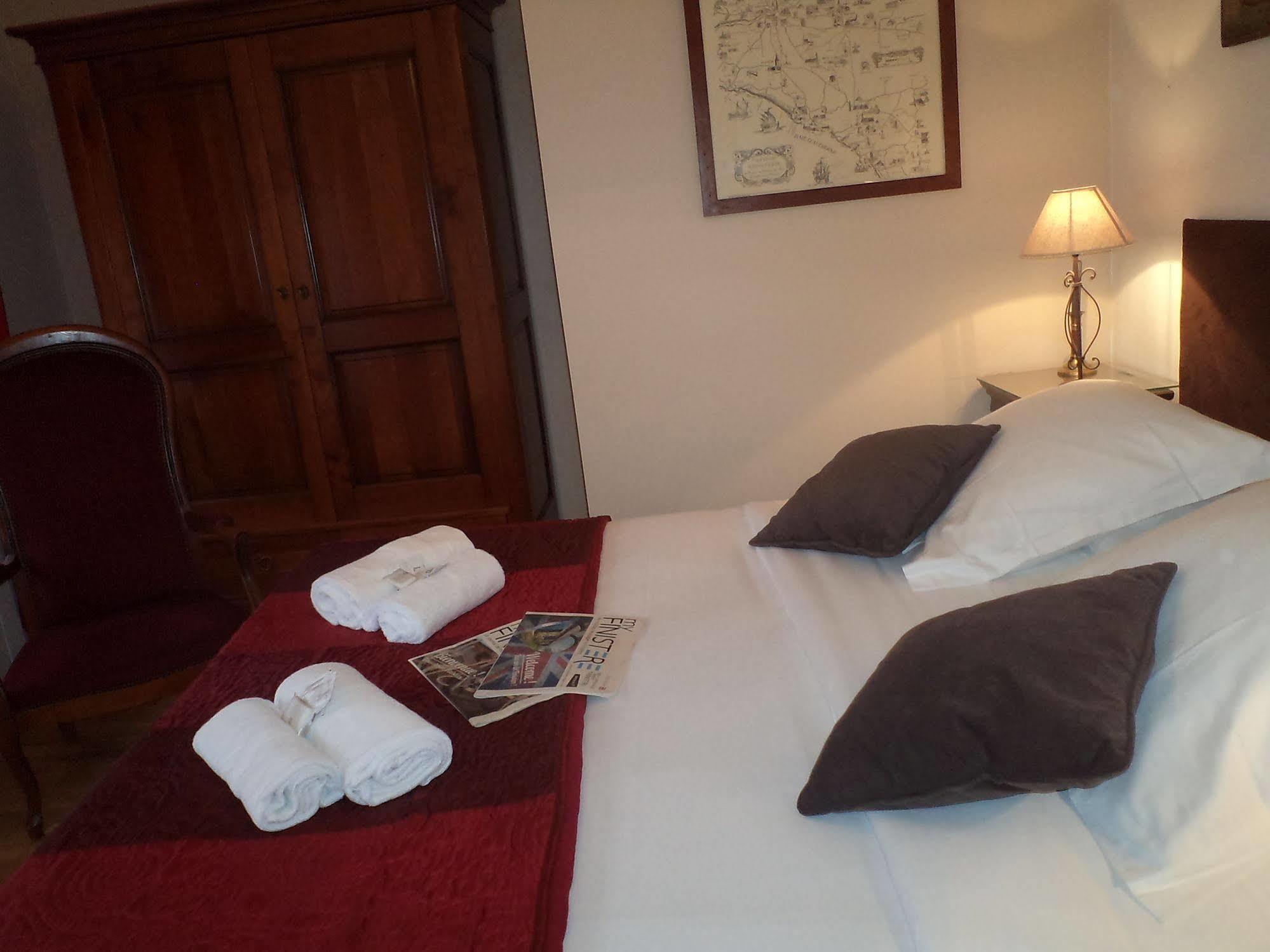 La Ferme De Kerraoul Bed & Breakfast Combrit Bagian luar foto